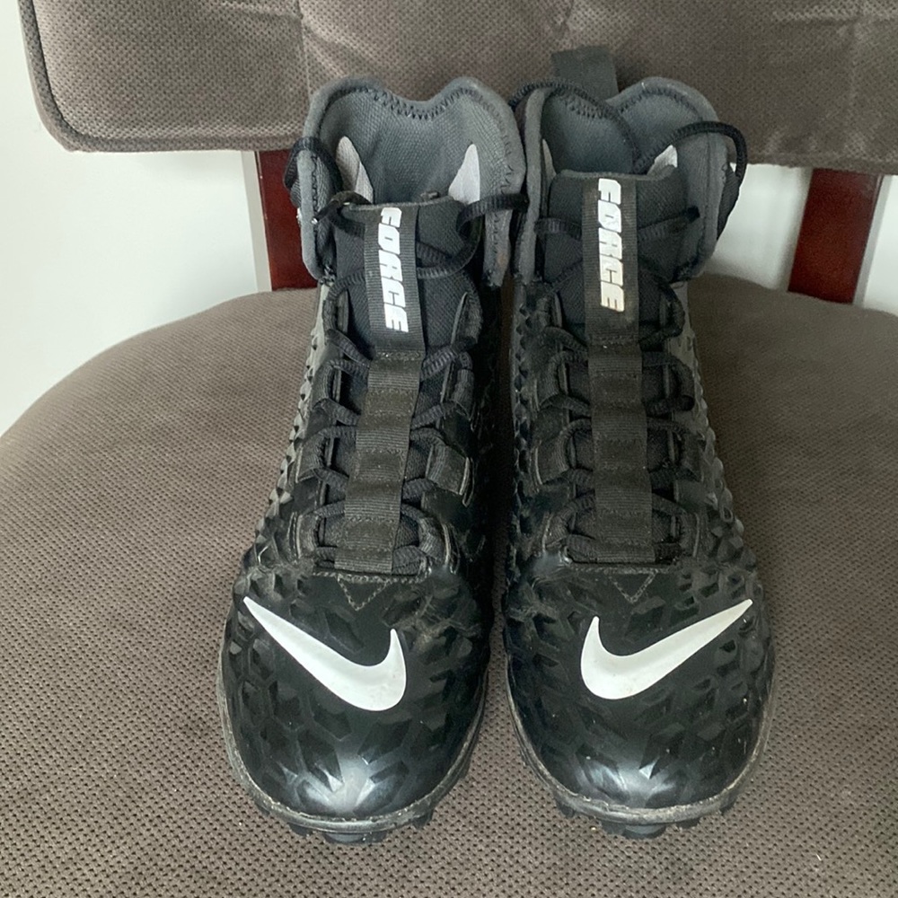 Nike men’s football cleats